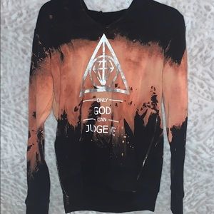 Black and bleached top